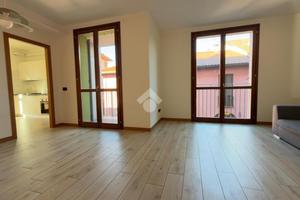 3 LOCALI A DESIO