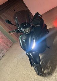 Piaggio beverly S hpe 300