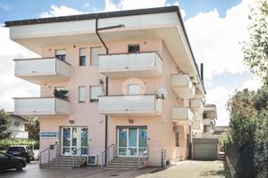 4 LOCALI A ALBA ADRIATICA