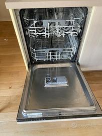 Lavastoviglie da incasso Candy CDI 3415