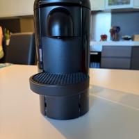 Vertuo Plus Deluxe Black + Capsule