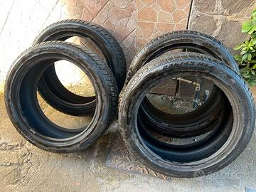 Pneumatici Invernali Pirelli 235/45 R19 99V