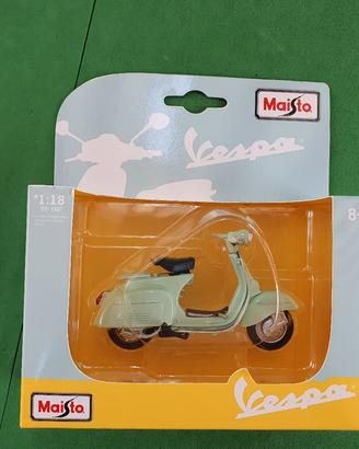 maisto Piaggio Vespa 125 Gran Turismo 1966