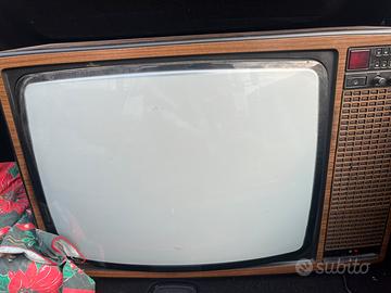 Televisore a tubo catodico