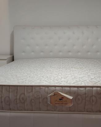 Letto matrimoniale