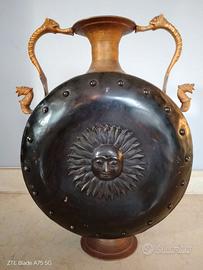 Una grande giara indiana antica