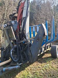 Rimorchio forestale con Gru