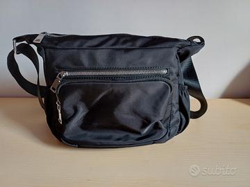 BORSA IN TESSUTO IMPERMEABILE  NUOVA