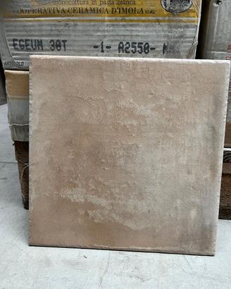Piastrelle 30x30 (19 mq)