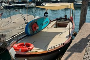 Gozzo in legno resinato