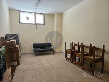 Trilocale uso studio