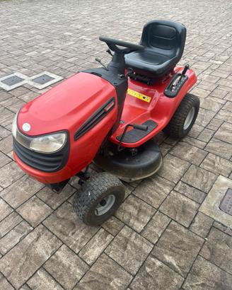 Trattorino Tagliaerba Jonsered