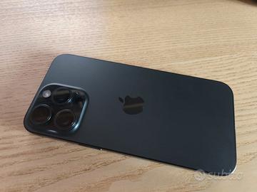 iPhone 15 Pro Max da 256 GB colore Titanio Natural