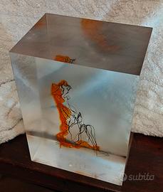 Scultura resina / plexiglass 