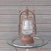 Antica lampada/lanterna prima metà del 900.