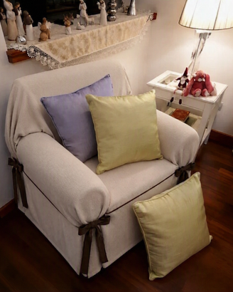 Set 3 Cuscini d'Arredo con Finitura Shantung lucid