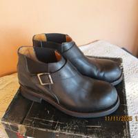 Scarponcini uomo n.43 marca Avirex