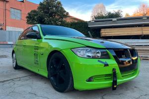 Bmw e90 320i  drift/track day-valuto scambi o perm