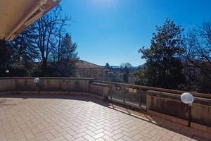 Appartamento con terrazzo a Fiuggi fonte centrale 