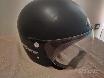 casco pulito quasi pari  nuovo misura L