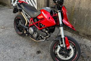 Ducati Hypermotard 796 full power