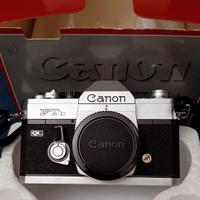 Fotocamera analogica Canon