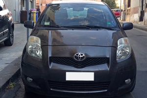 Toyota Yaris 1.3 (2009) – Benzina – 6 Marce