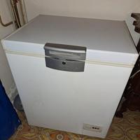 Congelatore a banco Beko HSA 13530