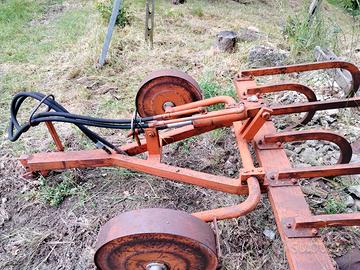 Estirpatore chisel Fraternali trainato 7 ancore