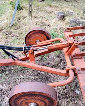 Estirpatore chisel Fraternali trainato 7 ancore