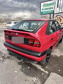 Lancia delta targa oro