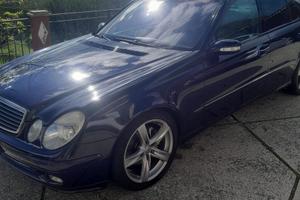 Mercedes-benz e270