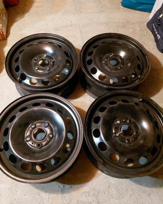 Cerchi per Volkswagen Golf e siminli