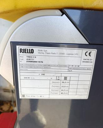 Caldaia a basamento Riello TREGI5N+Bruciatore Gull
