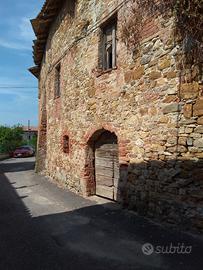 Casa di paese in antico borgo della Val Tidone