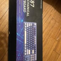 tastiera per computer meccanica  viola