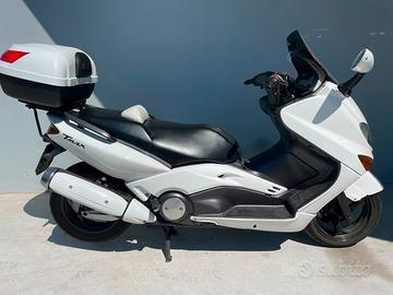 YAMAHA TMAX 500