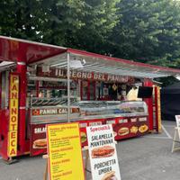 AUTONEGOZIO FOOD TRUCK BANCO PANINI SCARRABILE