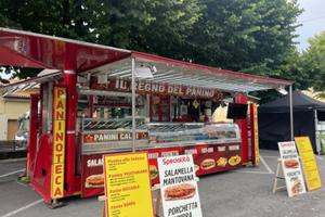 AUTONEGOZIO FOOD TRUCK BANCO PANINI SCARRABILE