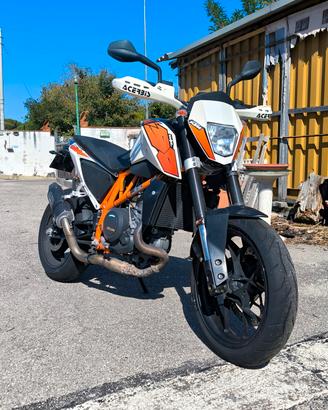 KTM Duke 690