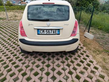 Lancia y 2003