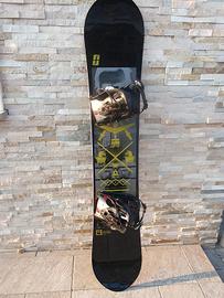 Nuovo snowboard Forum 157,5 +Flow 