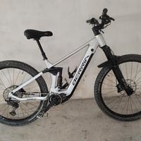 e-bike full Berria Mako batteria da 720 Wh 
