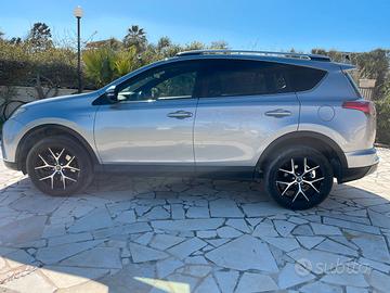 RAV4 2.5 VVT-i Hybrid 11/2017