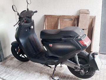 Scooter elettrico NIU MQi-GT