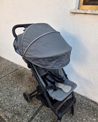 Passeggino leggero Inglesina Quid 2 grigio