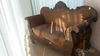 DIVANO A BARCHETTA  DEL SECONDO QUARTO DELL' 800