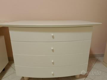 Comò e 2 comodini in legno - bianco laccato