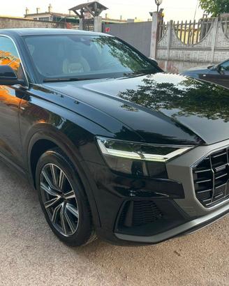 STUPENDA AUDI Q8  KM 73000 TENUTA MANIACALMETE