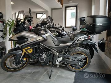 VOGE VALICO 525 DSX con baule posteriore